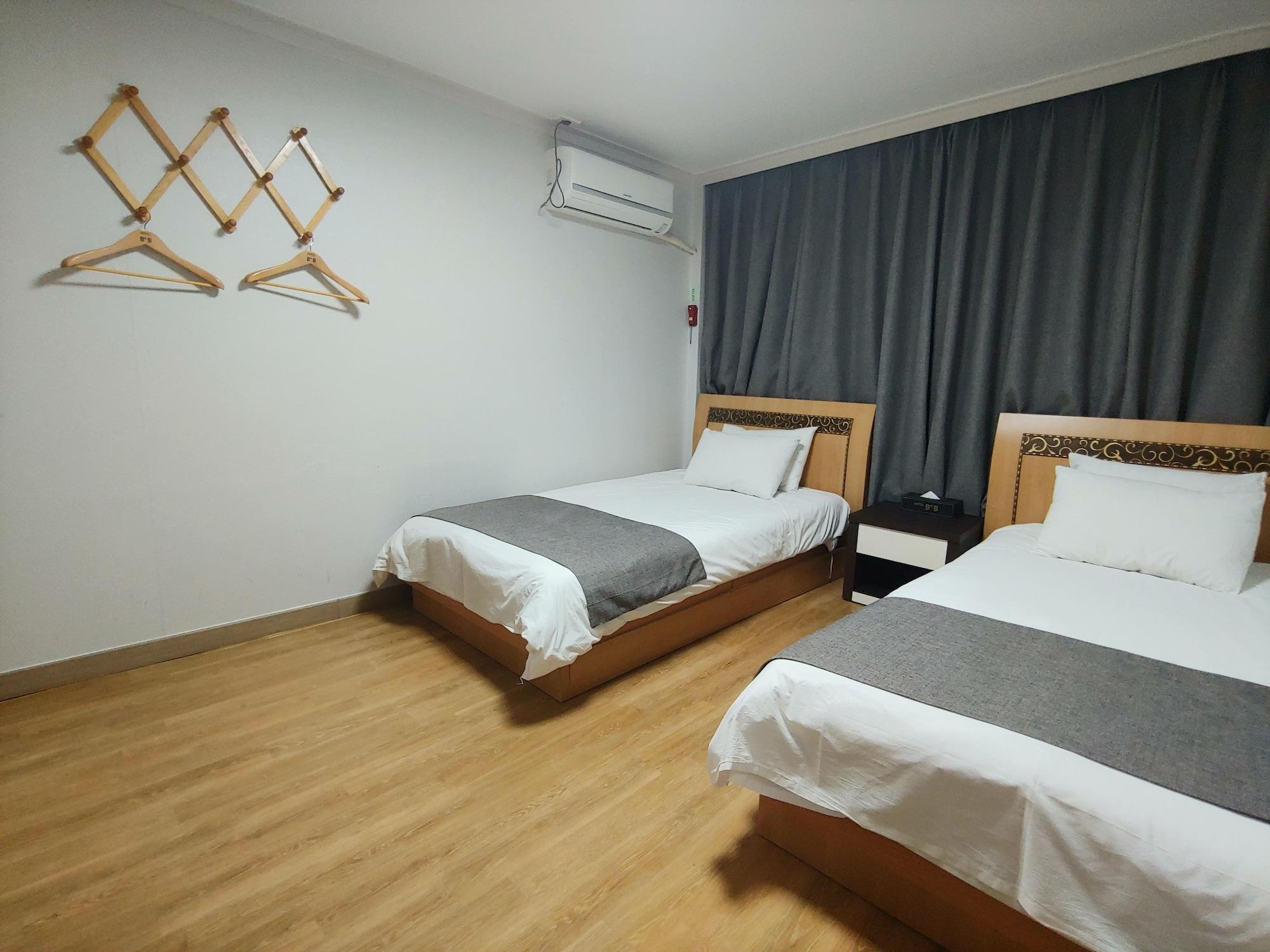 Gallery Hotel Bnb Чечжу Екстер'єр фото