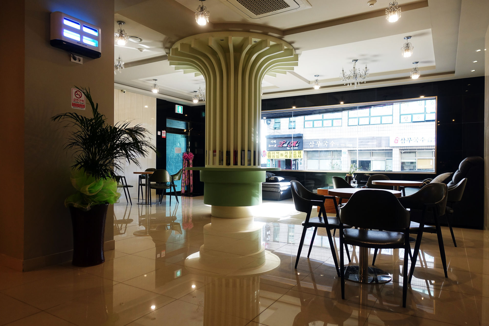 Gallery Hotel Bnb Чечжу Екстер'єр фото